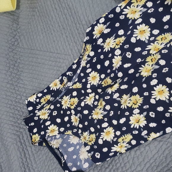 Dress - Picture 14 of 16